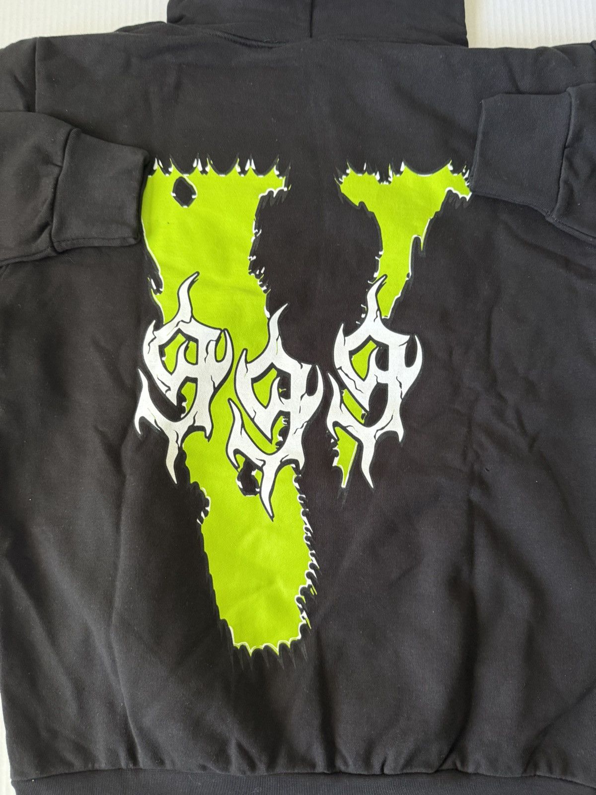 999 Club × Vlone Vlone 999 Fighting Demons Black Hoodie Size Medium Size US M / EU 48-50 / 2 - 5 Thumbnail