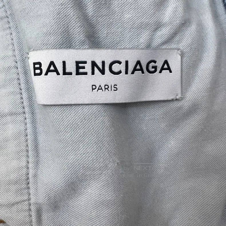 Balenciaga Balenciaga size 38 Collar Button Asymmetrical Denim Jacket Size XL / US 12-14 / IT 48-50 - 5 Thumbnail
