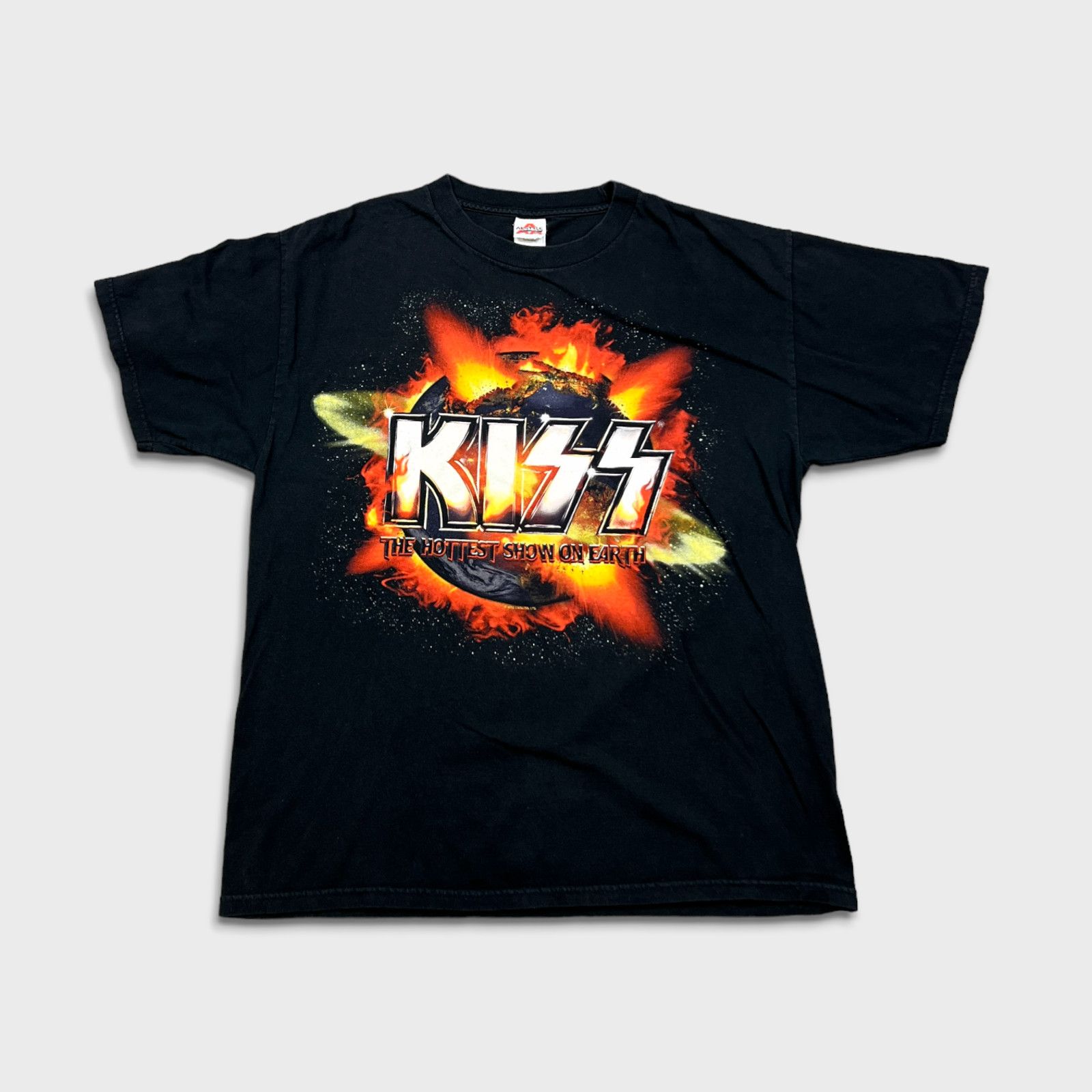 Band Tees × KISS × Vintage Vintage 2010 Kiss Large Hottest Show On Earth Band Tour Tee Size US L / EU 52-54 / 3 - 1 Thumbnail