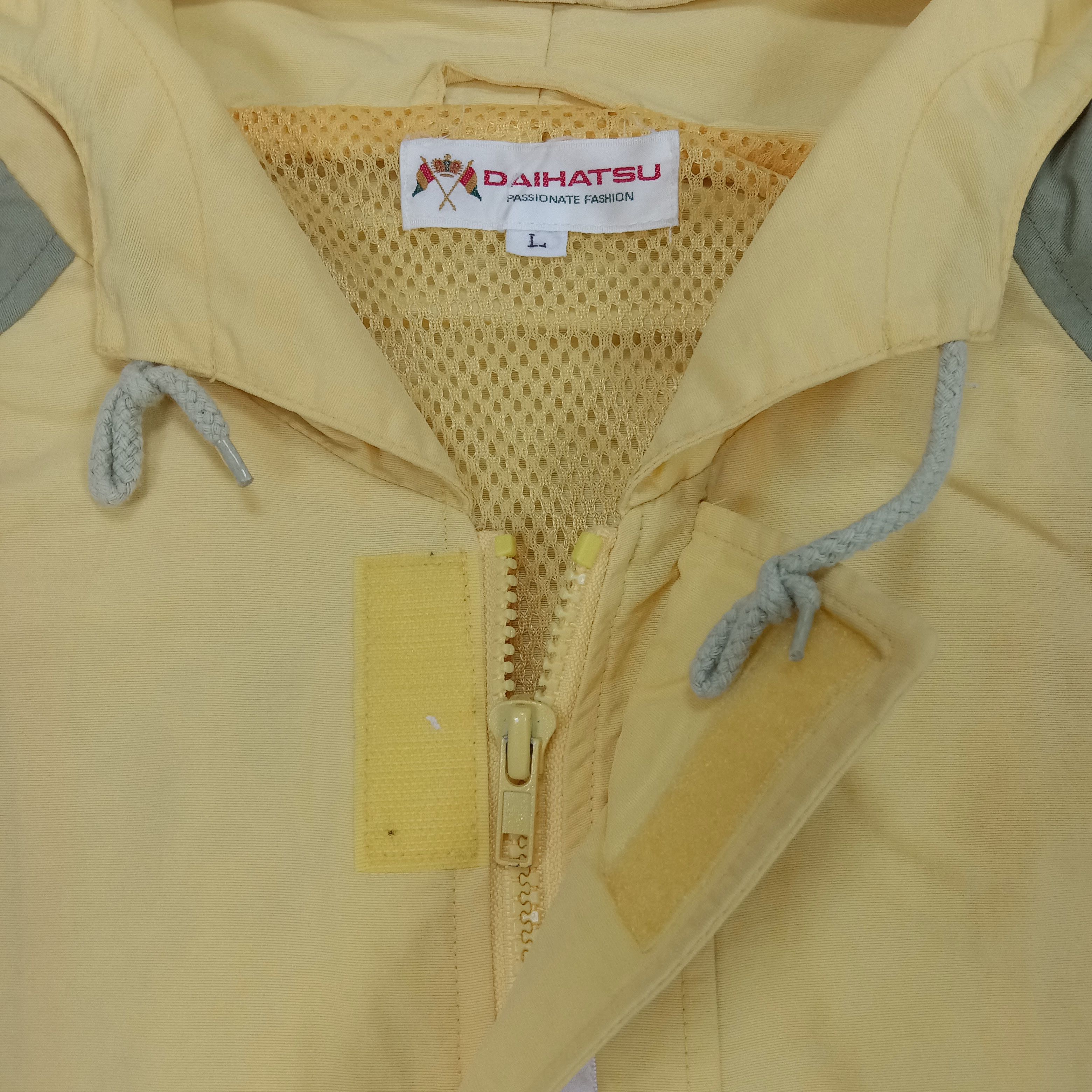 Japanese Brand × Vintage Daihatsu Motorsports Brand Windbreaker Hoodies Jacket Size US XL / EU 56 / 4 - 7 Thumbnail