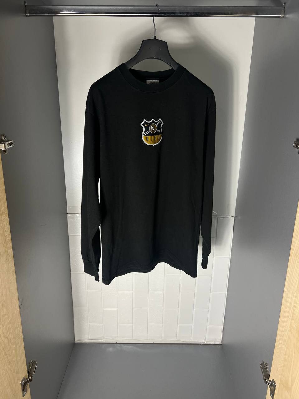 Nike VINTAGE NIKE ATHLETIC LONG SLEEVE RETRO T-SHIRT Y2K 90s Size US M / EU 48-50 / 2 - 2 Thumbnail