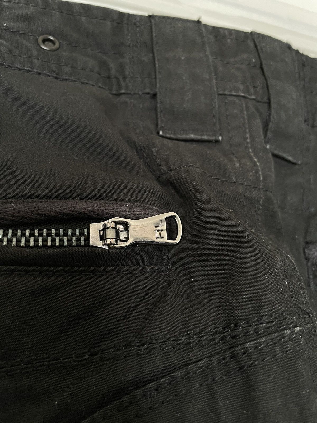 Ralph Lauren Black Label Ralph Lauren Black Label Multi Pocket Cargo pants Size US 32 / EU 48 - 10 Thumbnail