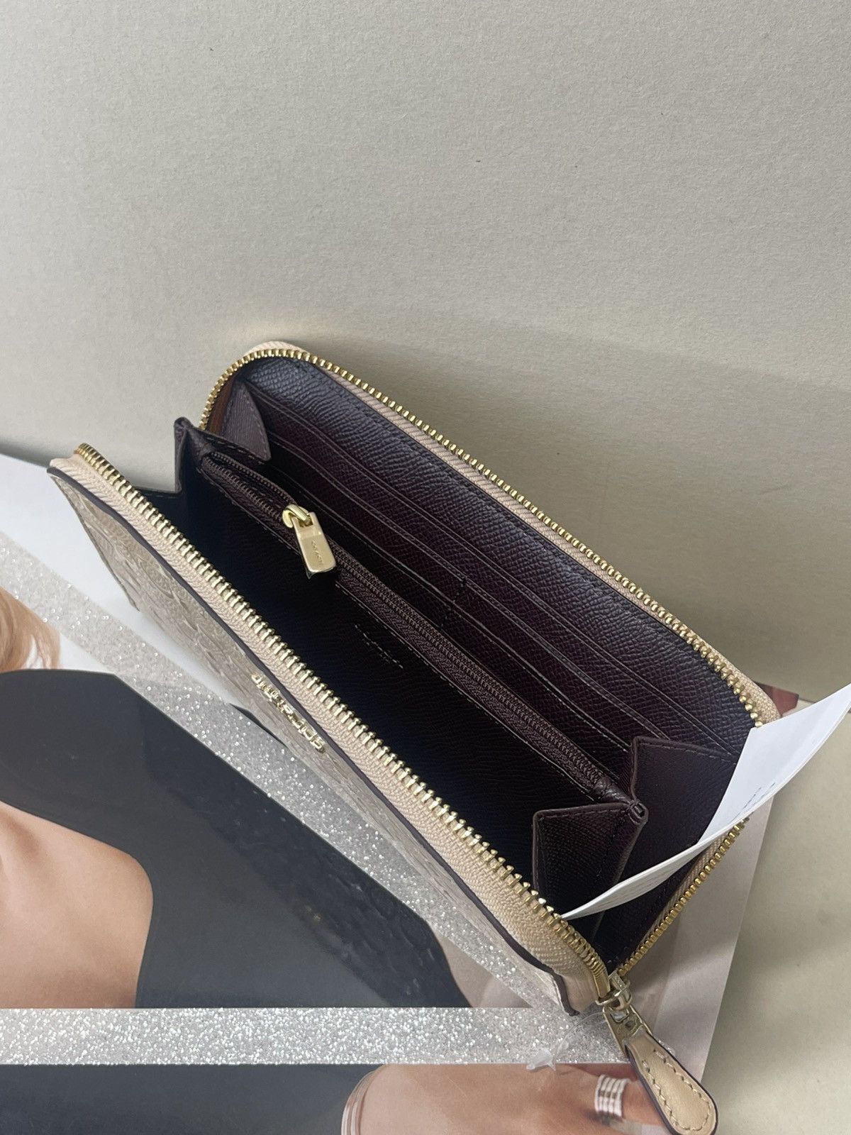 Coach (new+card) Coach long wallet signature monogram Size ONE SIZE - 8 Thumbnail