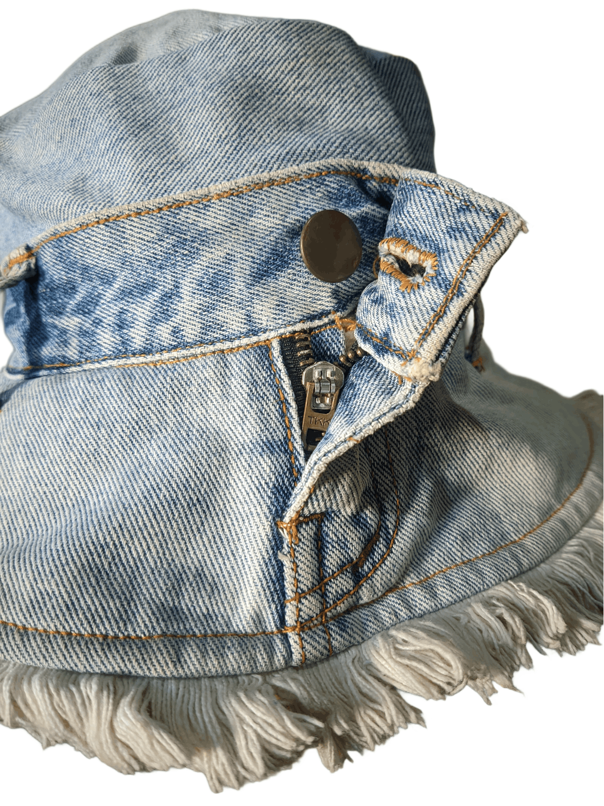 Other Denim bucket hat, frayed brim and a rustic patchwork design Size ONE SIZE - 3 Thumbnail