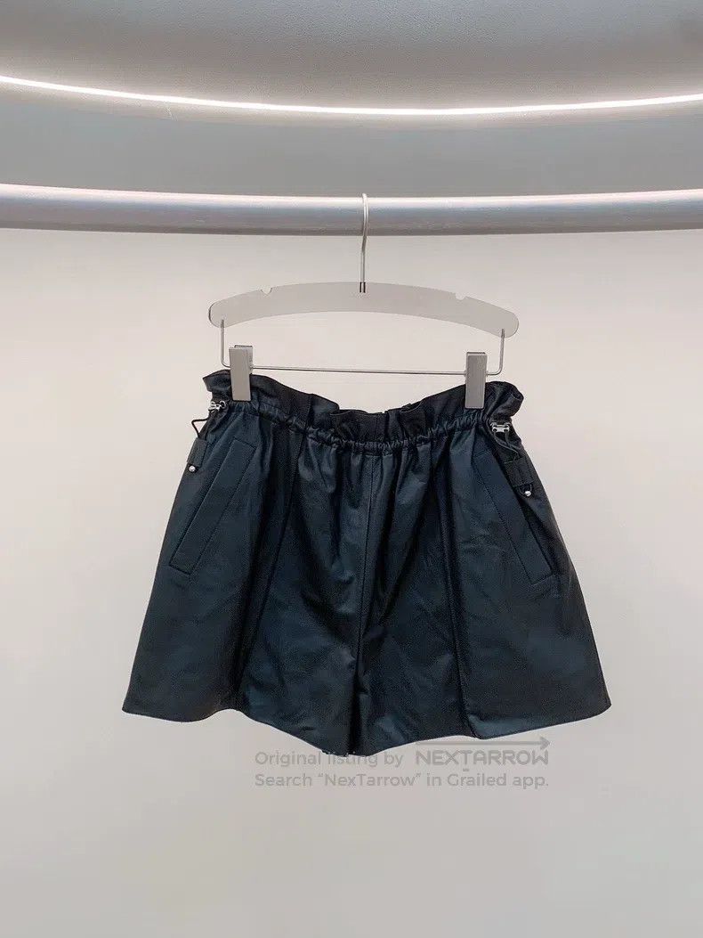 Hermes Hermes Black leather shorts Size 24" / US 00 / IT 34 - 1 Thumbnail