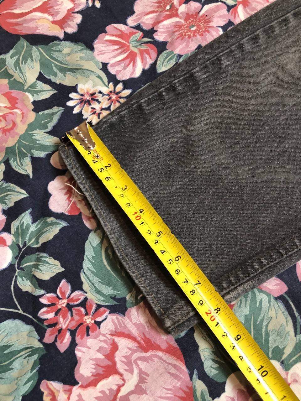 Levi's VINTAGE gray Levi's 505 100% cotton jeans STREETWEAR Size US 36 / EU 52 - 18 Thumbnail