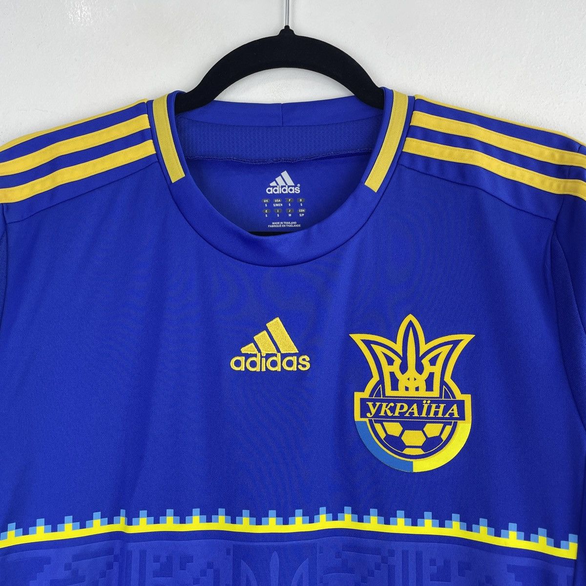 Adidas Ukraine National Team Away Soccer Jersey Shirt Euro 2012 Size US S / EU 44-46 / 1 - 2 Thumbnail
