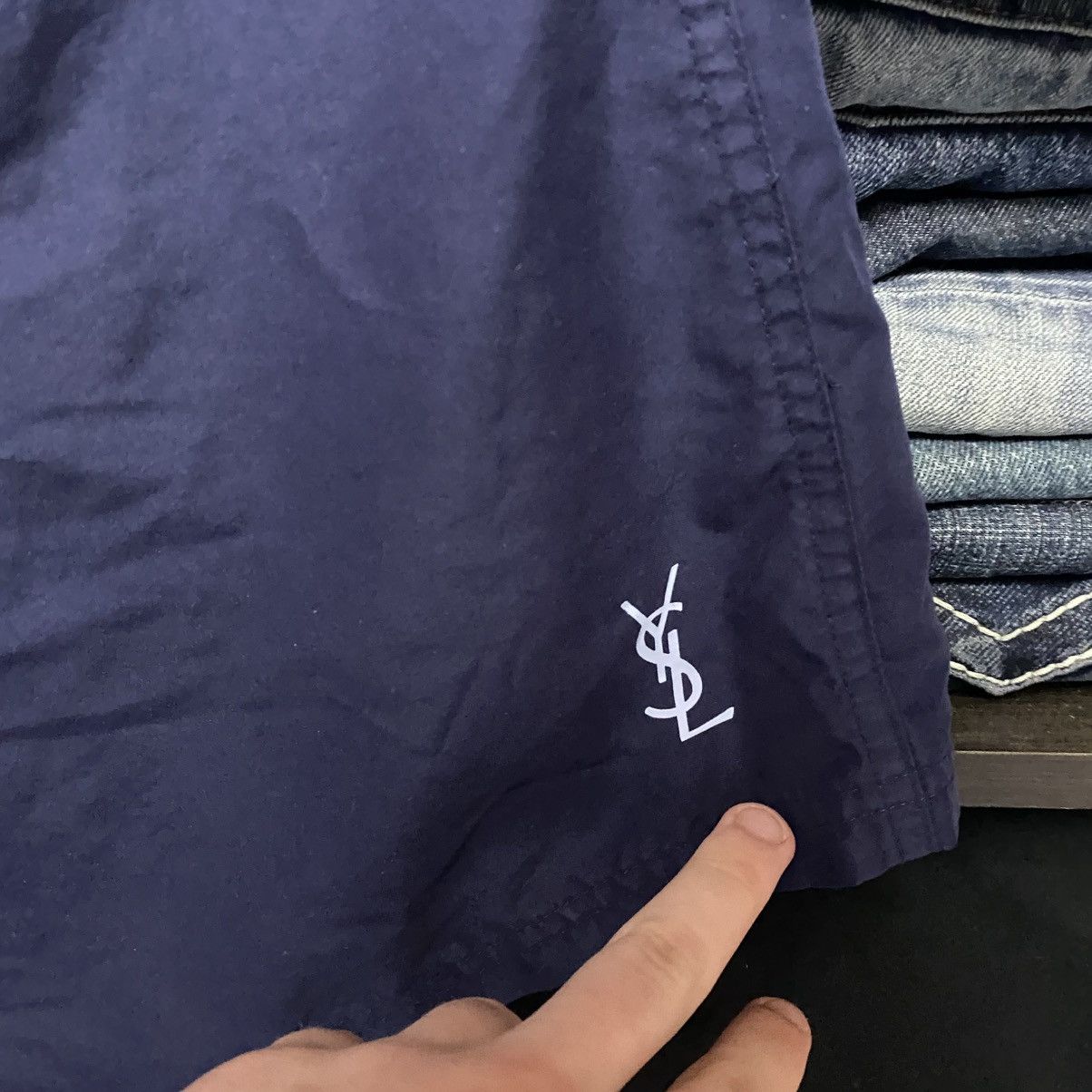 Yves Saint Laurent Luxury Yves Saint Laurent YSL small logo y2k vintage shorts Size US 38 / EU 54 - 3 Thumbnail