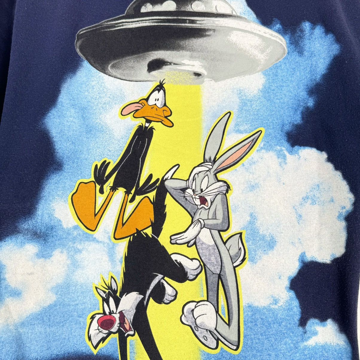 Vintage Vintage 1996 Looney Tunes Alien Abduction Cartoon T Shirt Size US XL / EU 56 / 4 - 6 Thumbnail