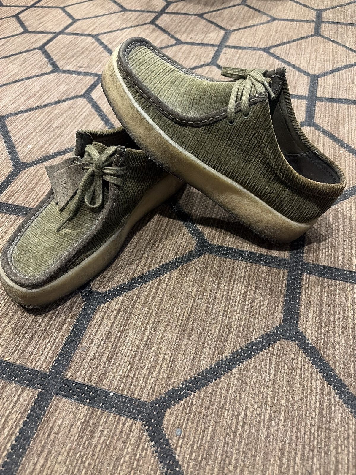 Clarks Wallabee Clark's suede green Size US 10.5 / EU 43-44 - 1 Thumbnail