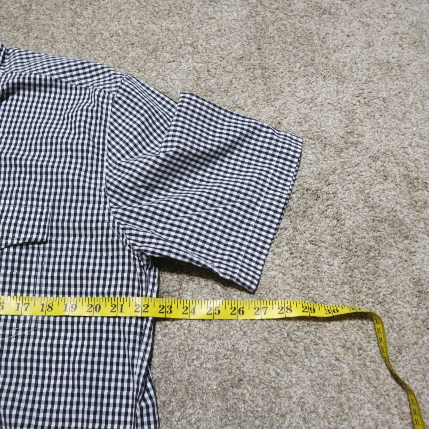 Tommy Hilfiger VINTAGE Tommy Hilfiger Men’s Plaid Button-Down Shirt Large Black White Classic Fit Mens Size US L / EU 52-54 / 3 - 5 Thumbnail