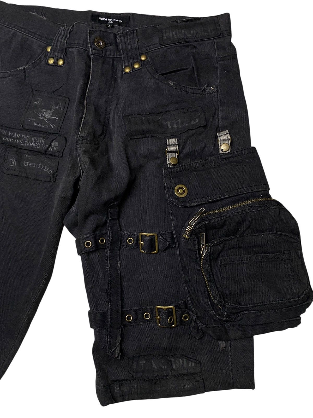 14th Addiction 2000's In The Attic Grunge 3D Gasmask Shorts Size US 29 - 3 Thumbnail