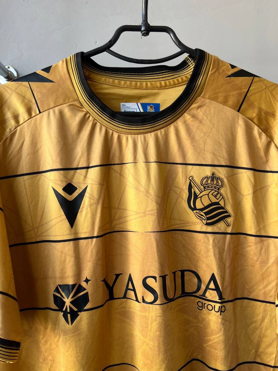 Macron 2025 REAL SOCIEDAD #4 MATCH WORN SOCCER JERSEY SHIRT RARE Size US XXL / EU 58 / 5 - 6 Thumbnail