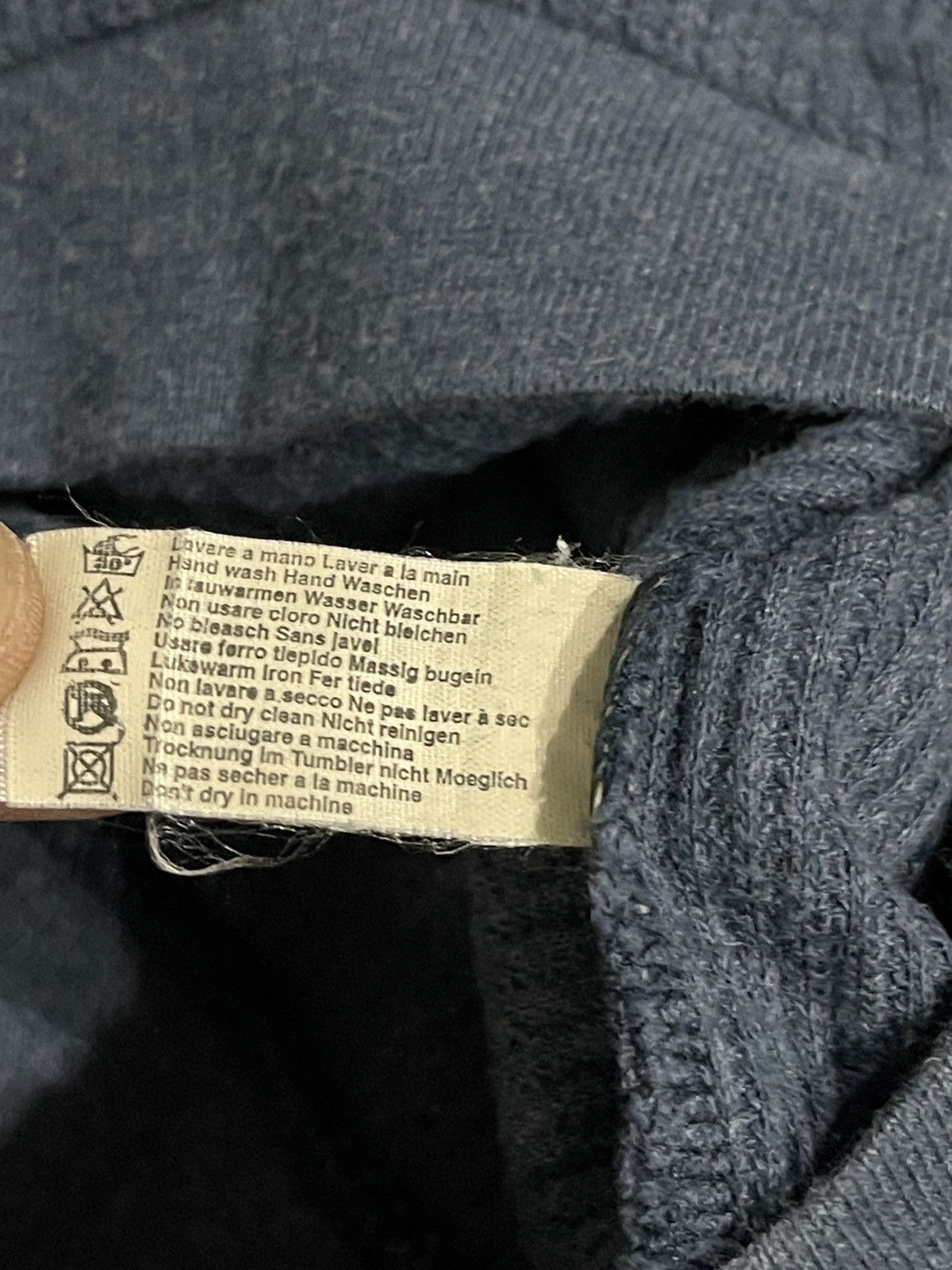 Yves Saint Laurent Yves Saint Laurent Pour Homme Distressed Sweater Size US L / EU 52-54 / 3 - 13 Thumbnail