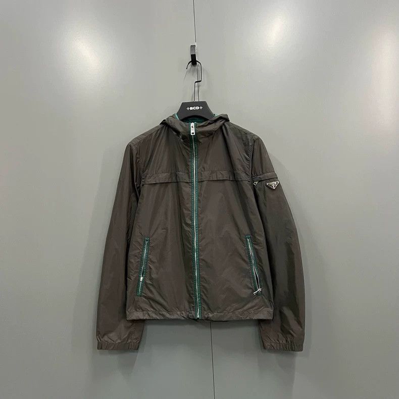 Prada Prada Color-matched triangle hooded jacket 2502-Nextarrow Size US M / EU 48-50 / 2 - 1 Thumbnail