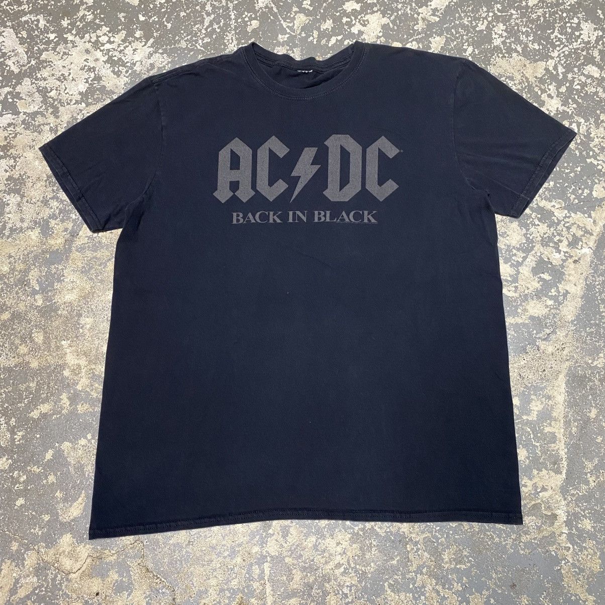 Band Tees Y2K AC/DC Back in Black Band T-shirt Size US L / EU 52-54 / 3 - 1 Thumbnail