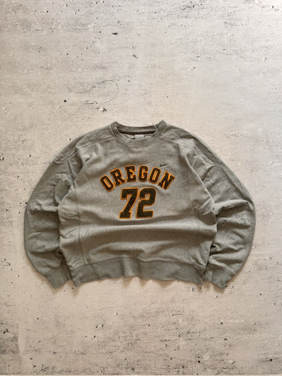 Nike × Vintage NIKE OREGOR VINTAGE CENTER LOGO OVERSIZE BOXY SWEATSHIRT Size US L / EU 52-54 / 3 - 1 Thumbnail