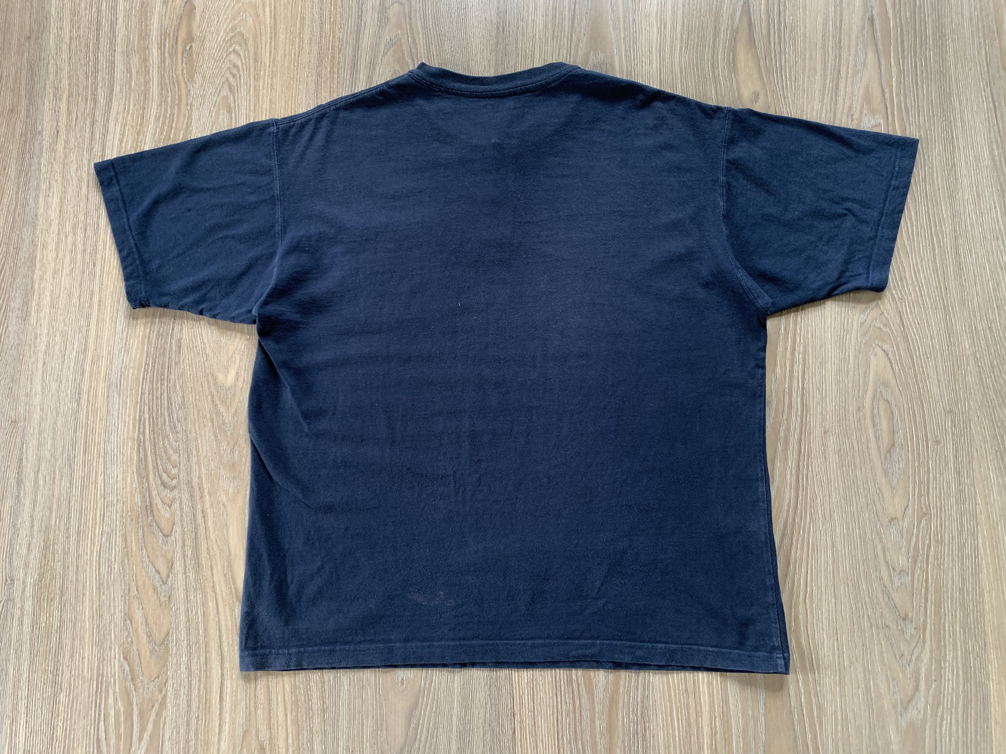 Carhartt × Vintage Vintage Carhartt Navy Pocket T-Shirt Size US L / EU 52-54 / 3 - 3 Thumbnail
