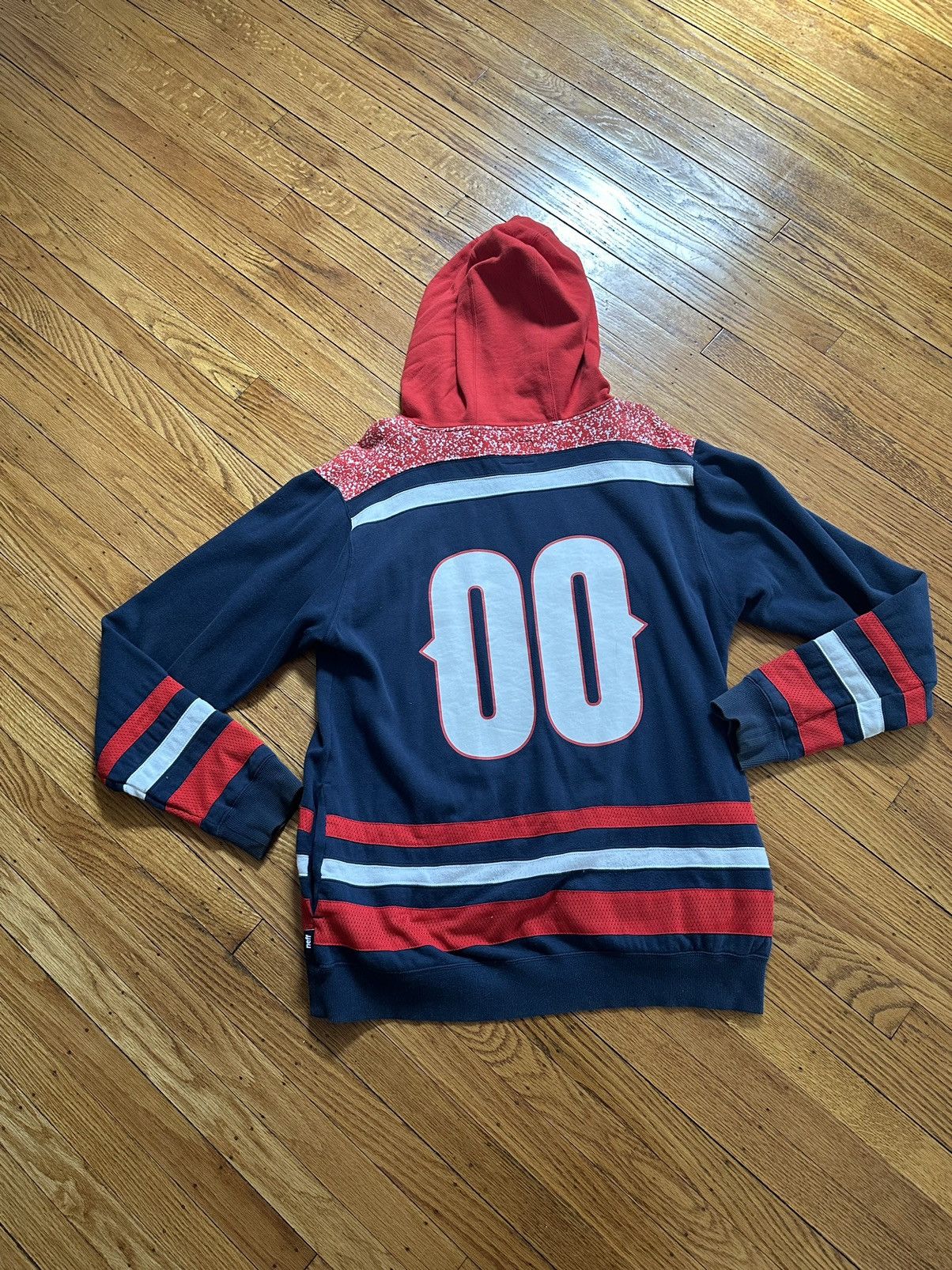 NEFF NEFF hoodie Size Large Hockey Style White/Blue/Red Vintage Size US L / EU 52-54 / 3 - 7 Thumbnail