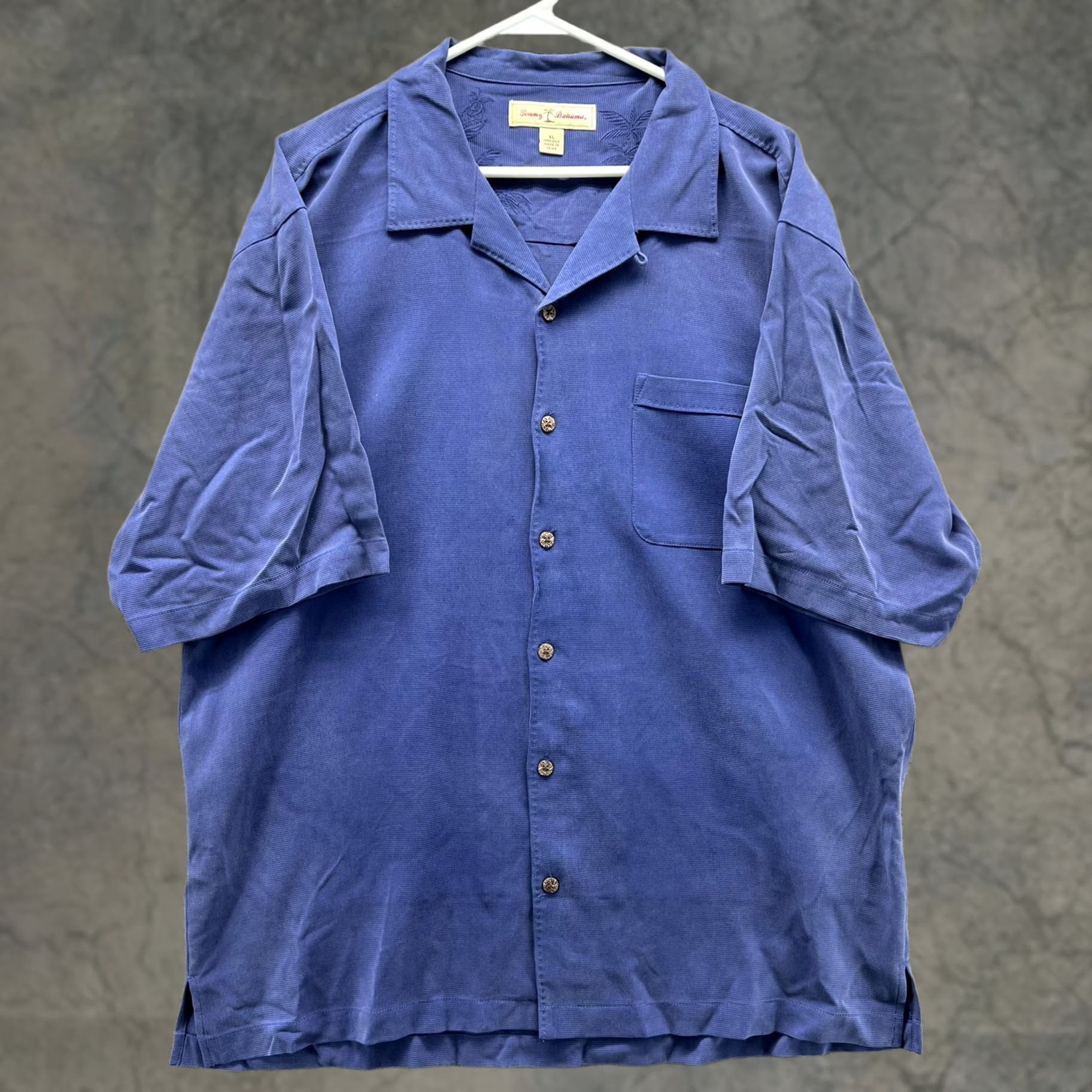 Tommy Bahama Tommy Bahama Shirt Mens XL Blue Silk Camp Short Sleeve Button Front Casual Vintage Size US XL / EU 56 / 4 - 1 Thumbnail