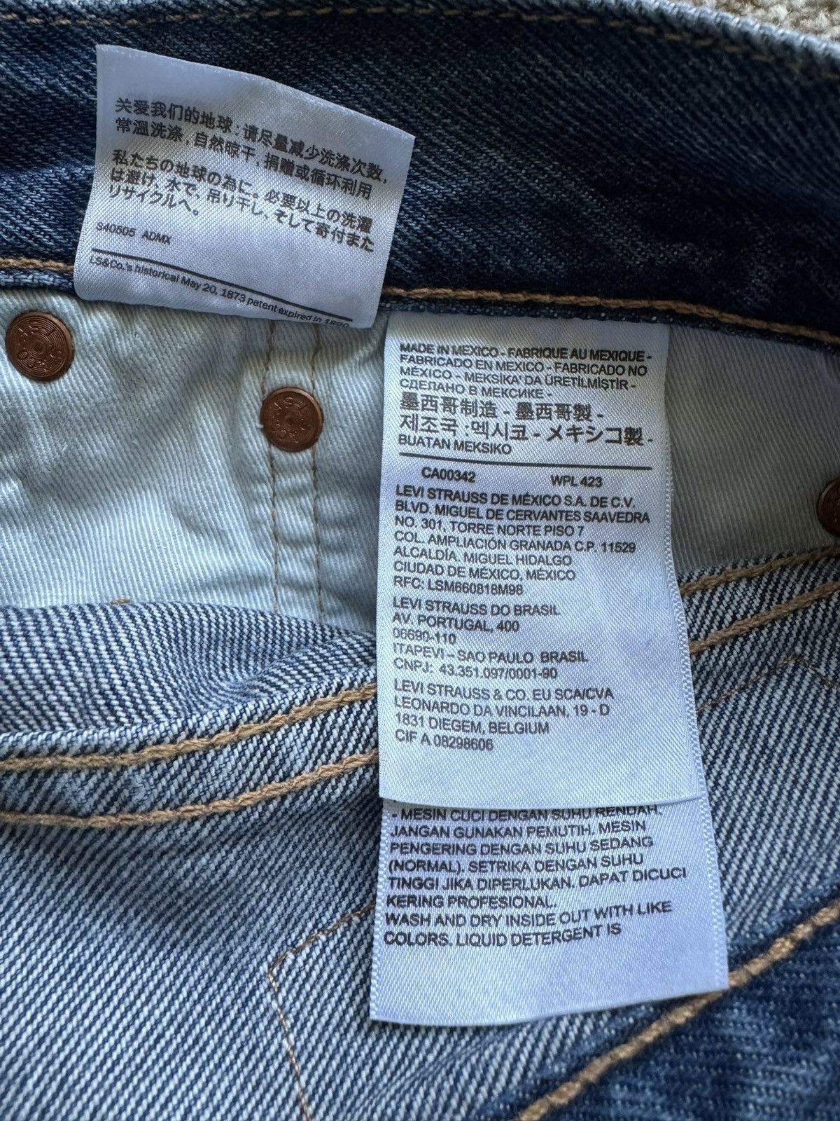 DENIM TEARS × Levi's Denim Tears x Levi's Cotton Wreath Jean in a light wash blue Size US 32 / EU 48 - 5 Thumbnail