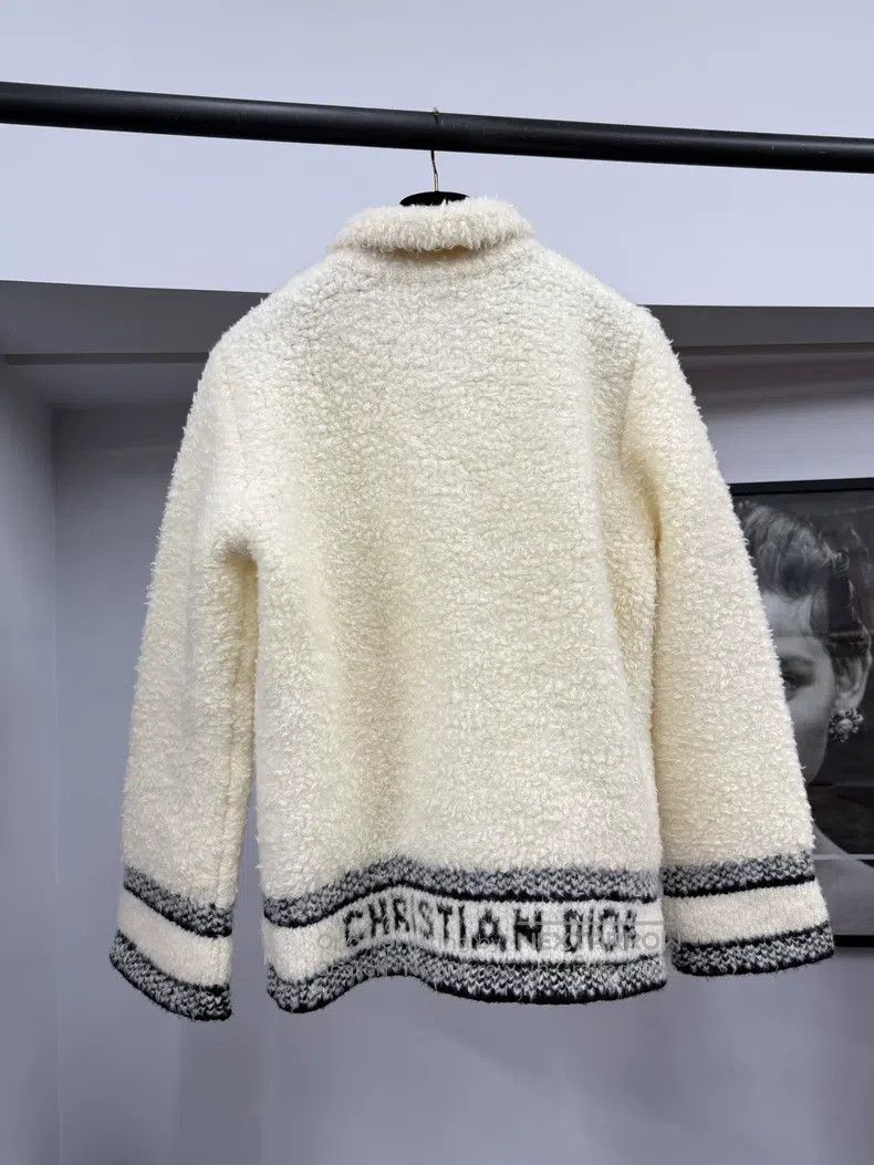 Dior Dior White teddy lamb coat Size M / US 6-8 / IT 42-44 - 2 Thumbnail
