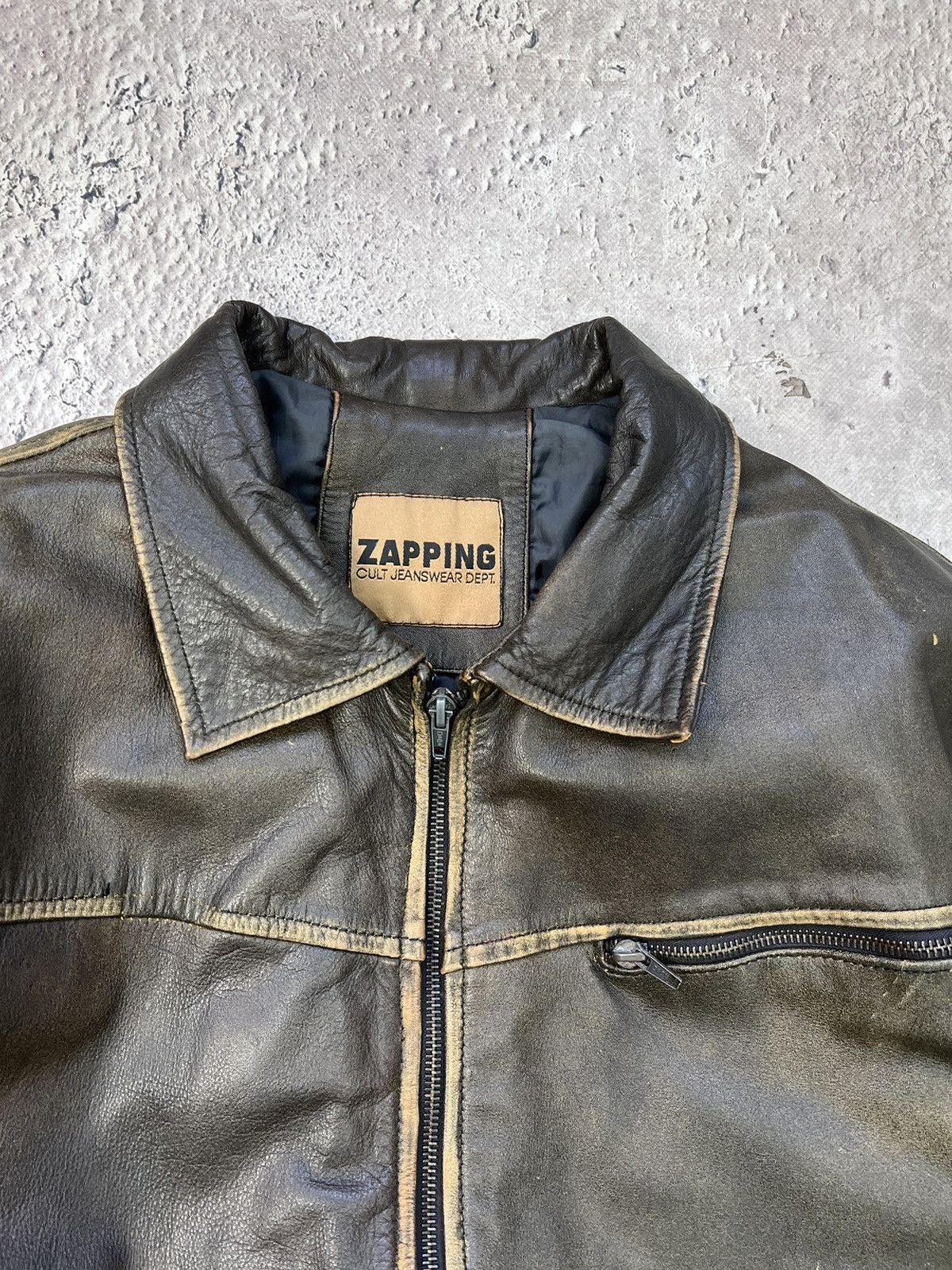 Vintage Vintage Brown avant garde genuine leather bomber jacket Size US M / EU 48-50 / 2 - 6 Thumbnail