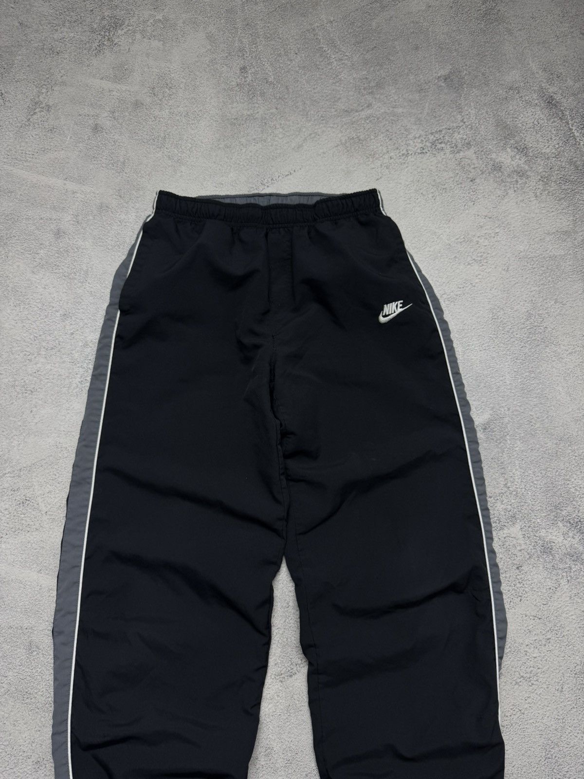 Nike Vintage Y2K Nike Nylon Mini Swoosh Drill Pants 00’s Size US 30 / EU 46 - 4 Thumbnail