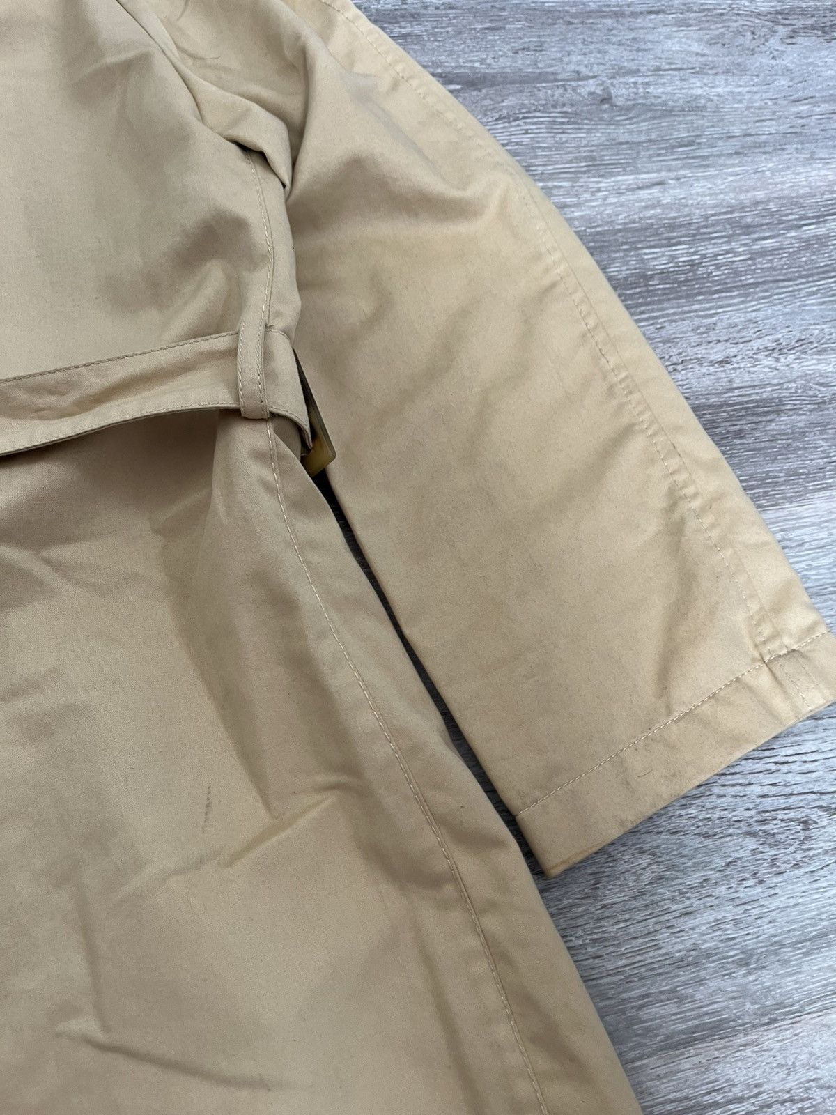 Burberry × Vintage coat trench coat burberry london buttons old money Size M / US 6-8 / IT 42-44 - 12 Thumbnail