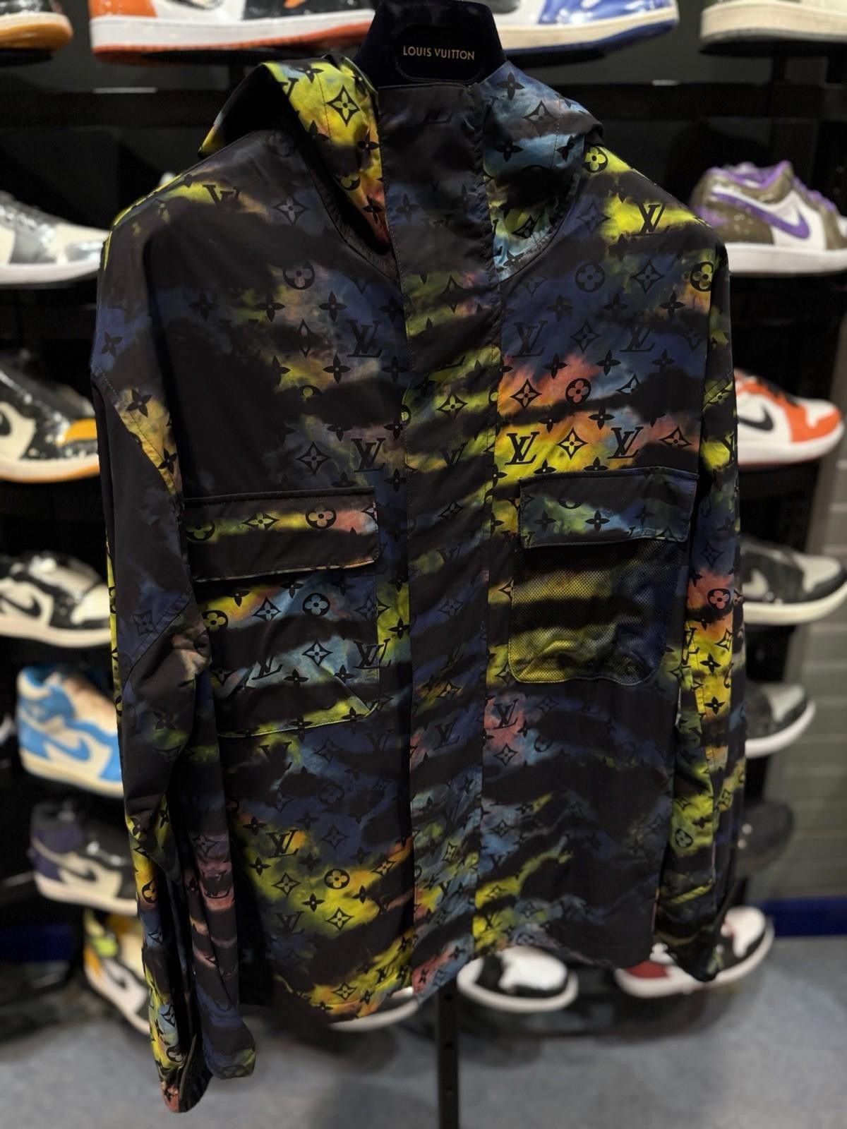 Louis Vuitton Louis Vuitton Monogram Reversible Windbreaker $3300 (48) Size US L / EU 52-54 / 3 - 4 Thumbnail