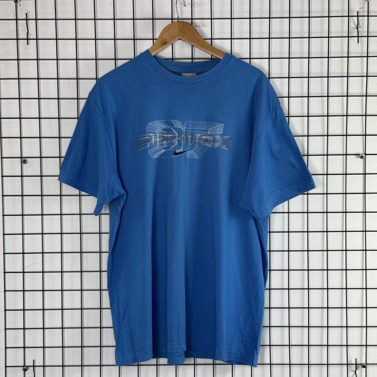Nike Nike Vintage 90s Air Max Logo T shirt Blue Size US L / EU 52-54 / 3 - 1 Thumbnail