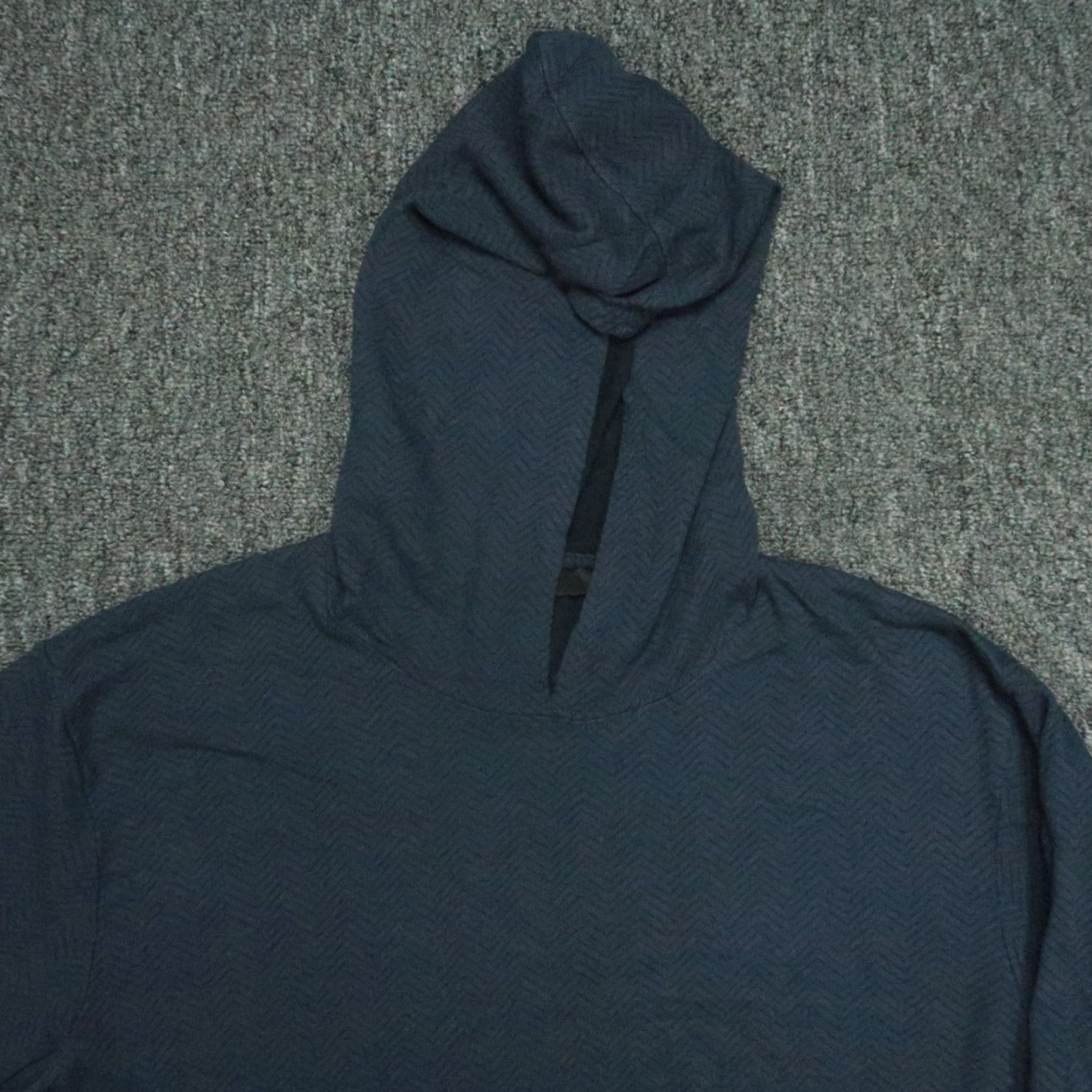 TravisMathew Travis Mathew Hoodie Men Medium Blue Chevron Modal Blend Pullover Hooded Size US M / EU 48-50 / 2 - 2 Thumbnail