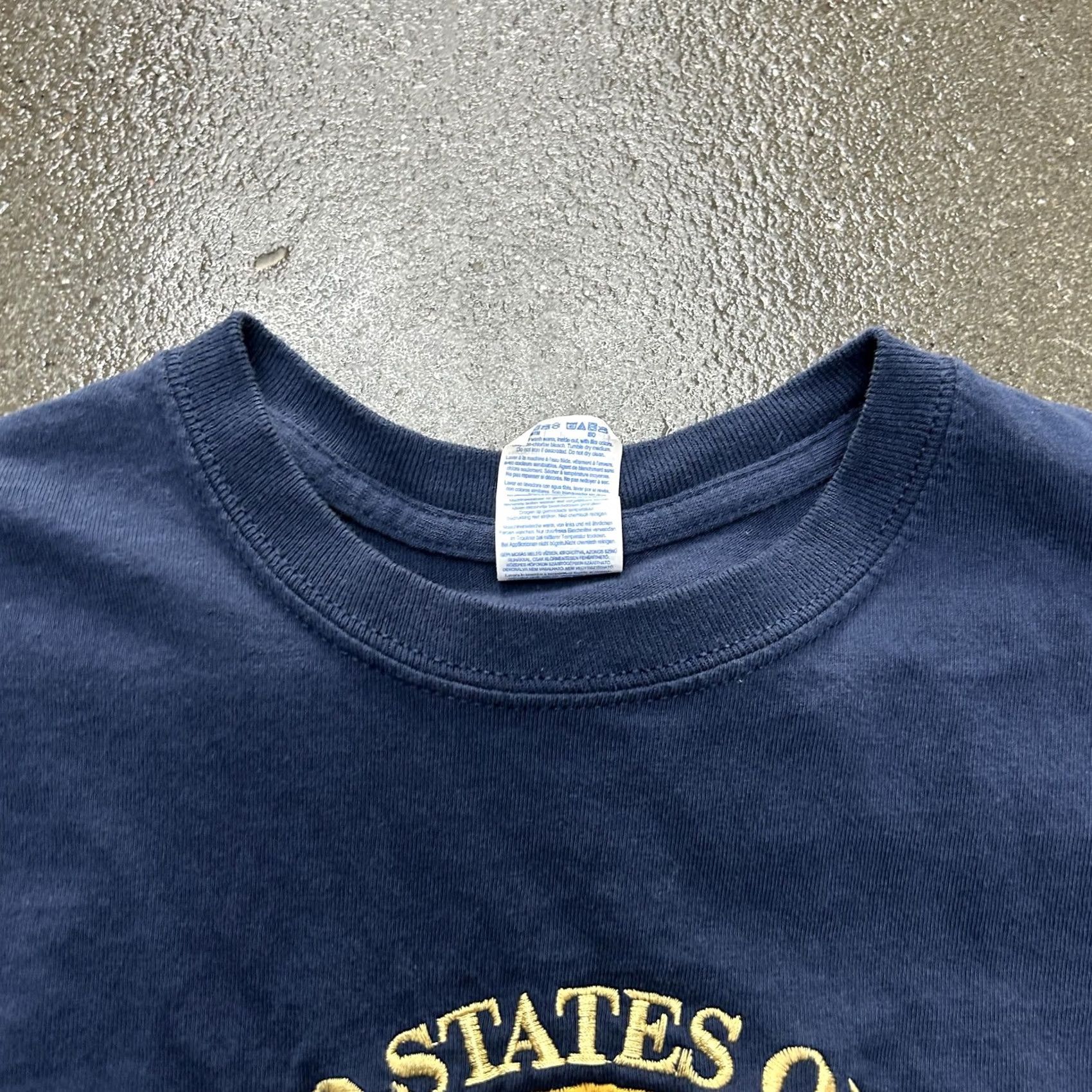 Gildan VINTAGE United States Of America Shirt Mens Small Navy Washington DC Seal Graphic Tee Size US S / EU 44-46 / 1 - 2 Thumbnail