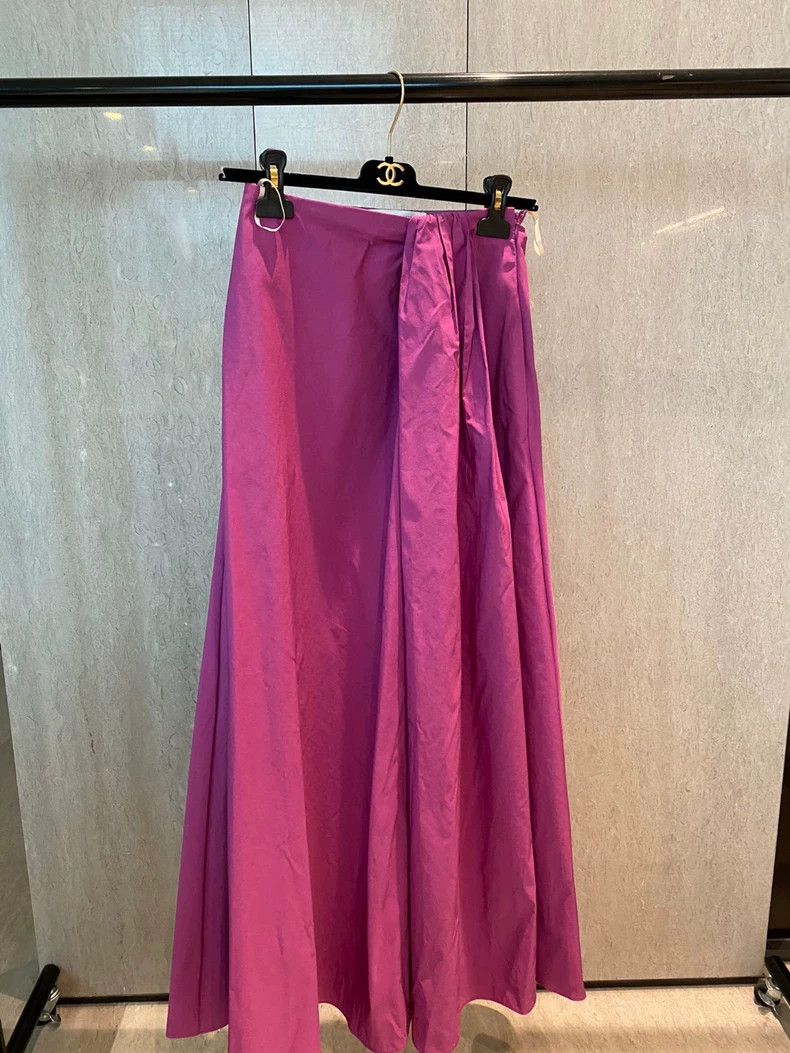 Valentino Valentino Long skirt and skirt Size XXS / US 00 / IT 34 - 1 Thumbnail