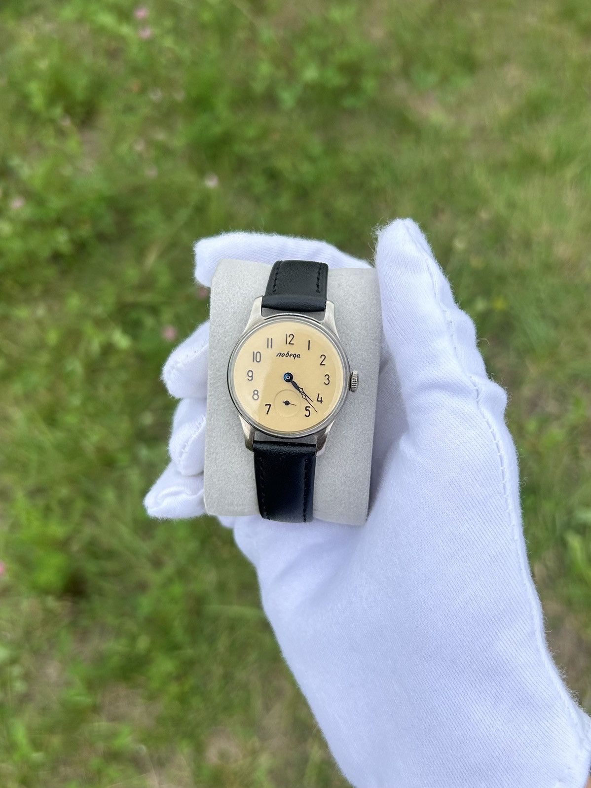 Vintage Vintage Watch Pobeda Made In USSR Mechanical Retro 1950s Size ONE SIZE - 10 Thumbnail