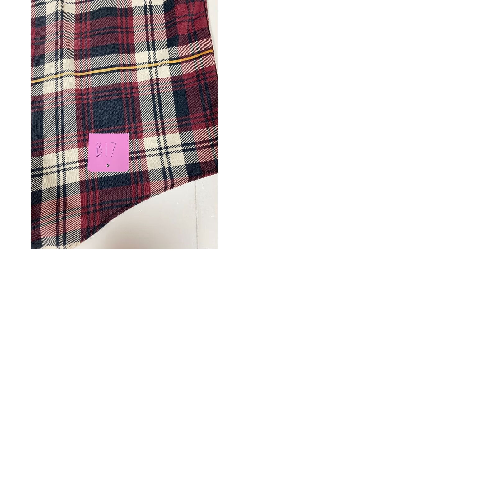 Vintage Hunt Club Shirt Mens Large Red Plaid Button-Down Short Sleeve Collared Button-Up Knit Polyester Size US L / EU 52-54 / 3 - 9 Thumbnail