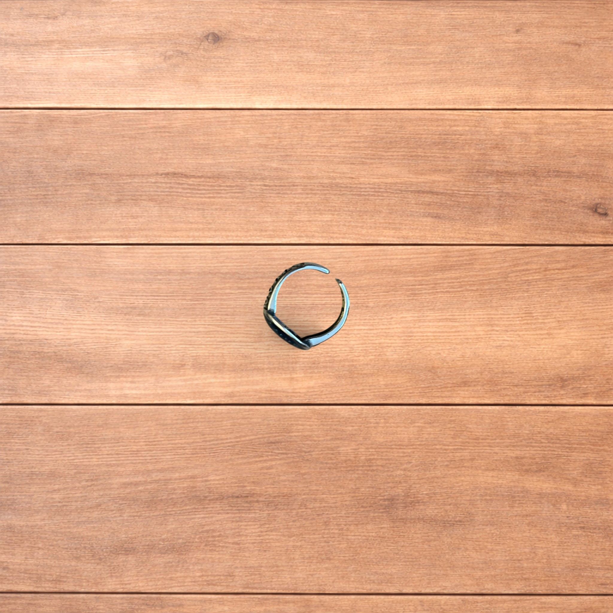 Japanese Brand Vintage style stainless steel Bonne Chance ring in silver. Size ONE SIZE - 6 Thumbnail
