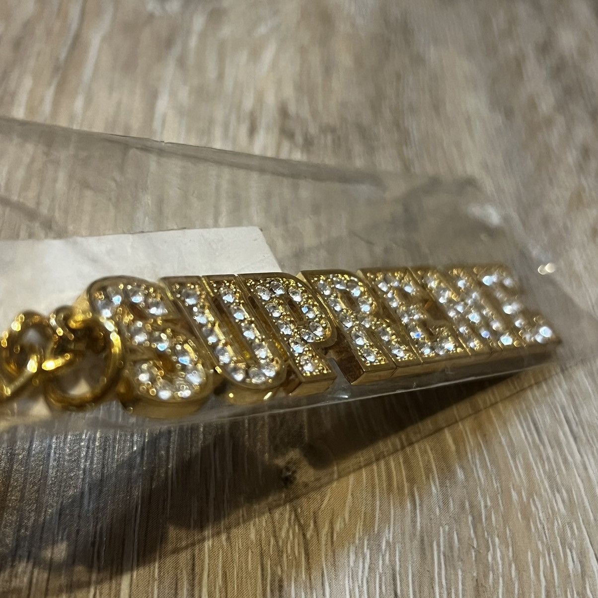 Supreme Supreme Block Logo Keychain Gold Size ONE SIZE - 3 Thumbnail
