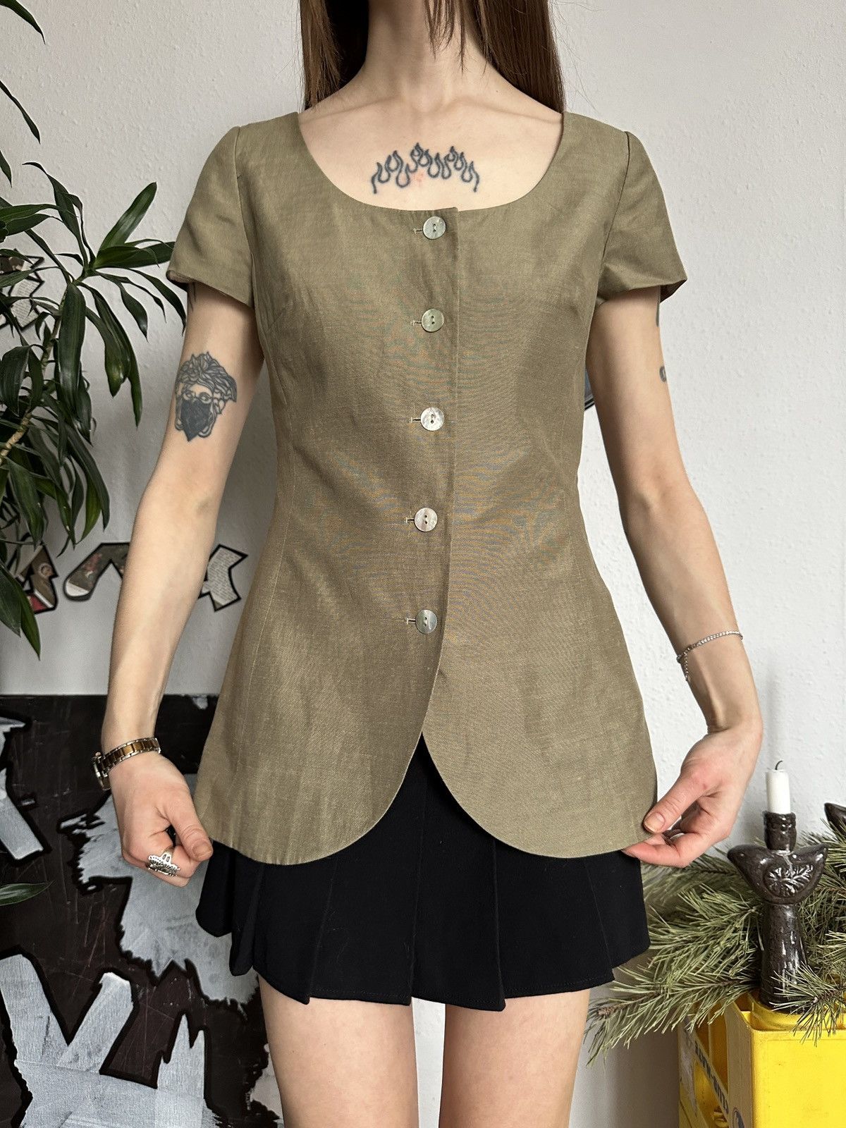 Japanese Brand × Vintage Silhouette Skinny Linen Button Up Vintage Blouse 00s Sade Size XS / US 0-2 / IT 36-38 - 1 Thumbnail