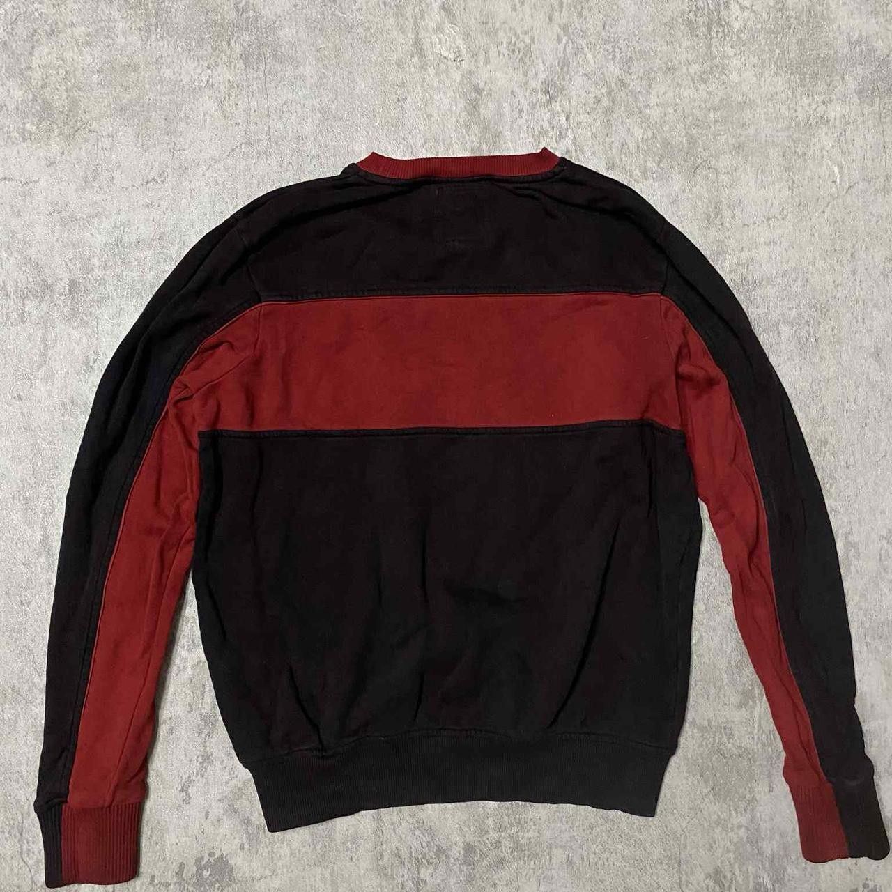 Fila Fila black and red crewneck sweatshirt #streetwear #retro Size US S / EU 44-46 / 1 - 4 Thumbnail