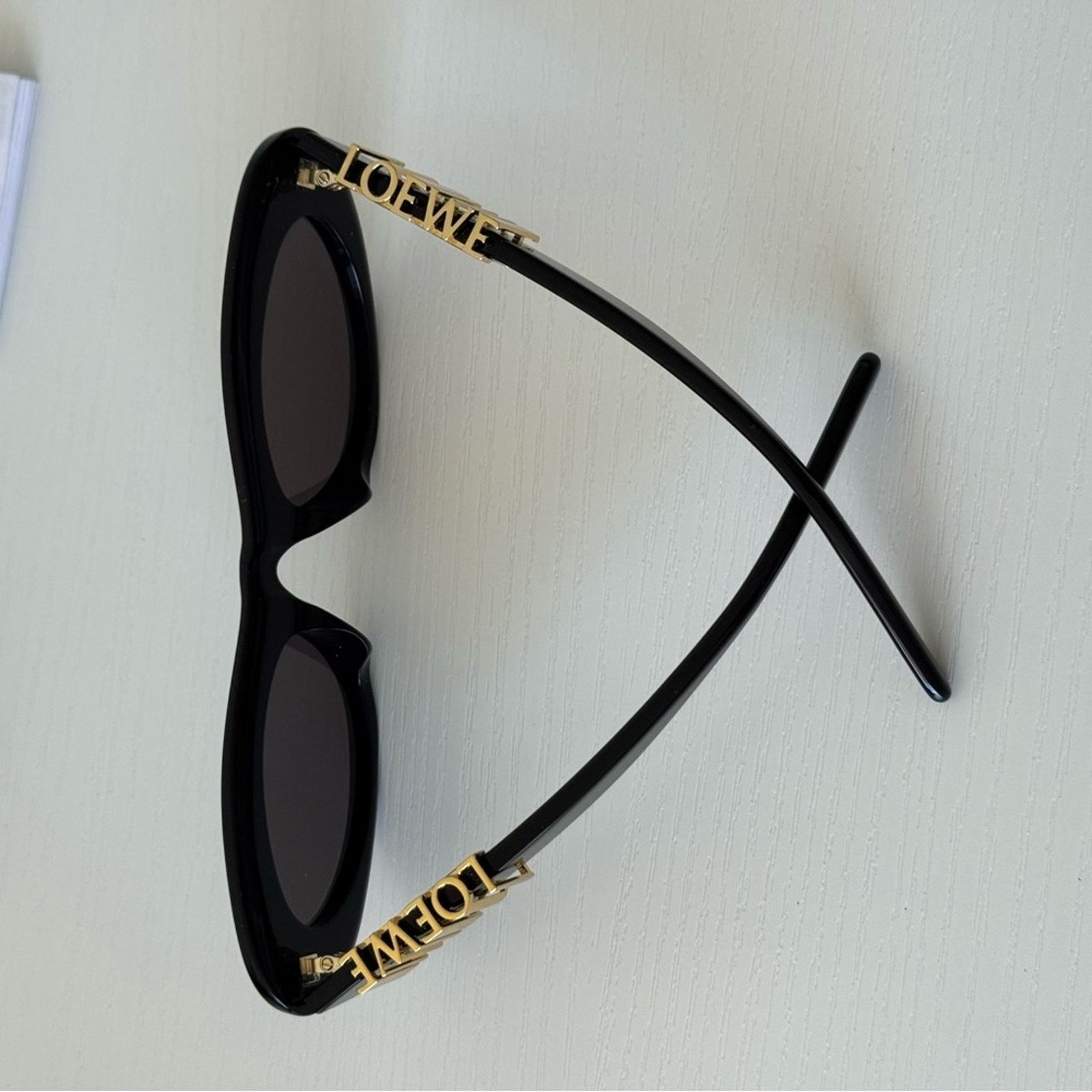 Loewe New! Loewe Black Cat-Eye Sunglasses LW40156U 01A, Authentic Size ONE SIZE - 8 Thumbnail