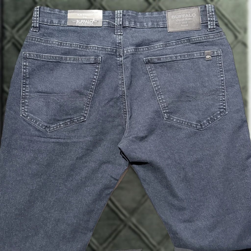 Buffalo David Bitton Buffalo David Bitton Jeans Slim Straight Evan Jeans Men Blue 34X30 NWT Denim Regular 5-Pocket Design United States Mens Size US 34 / EU 50 - 1 Thumbnail