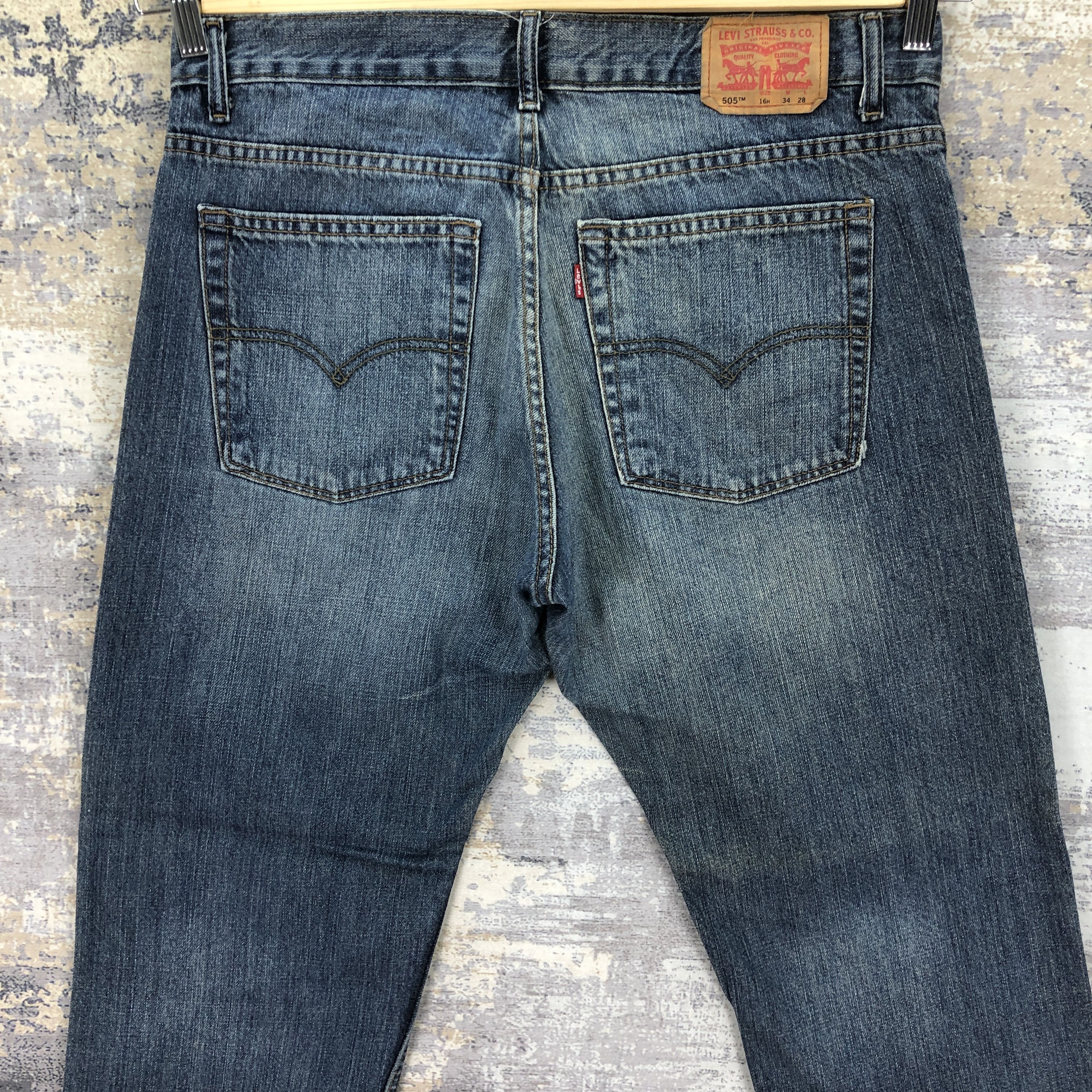 Levi's × Vintage Vintage Y2K Levis Faded Jeans Levi's Light Wash Denim Size US 32 / EU 48 - 4 Thumbnail
