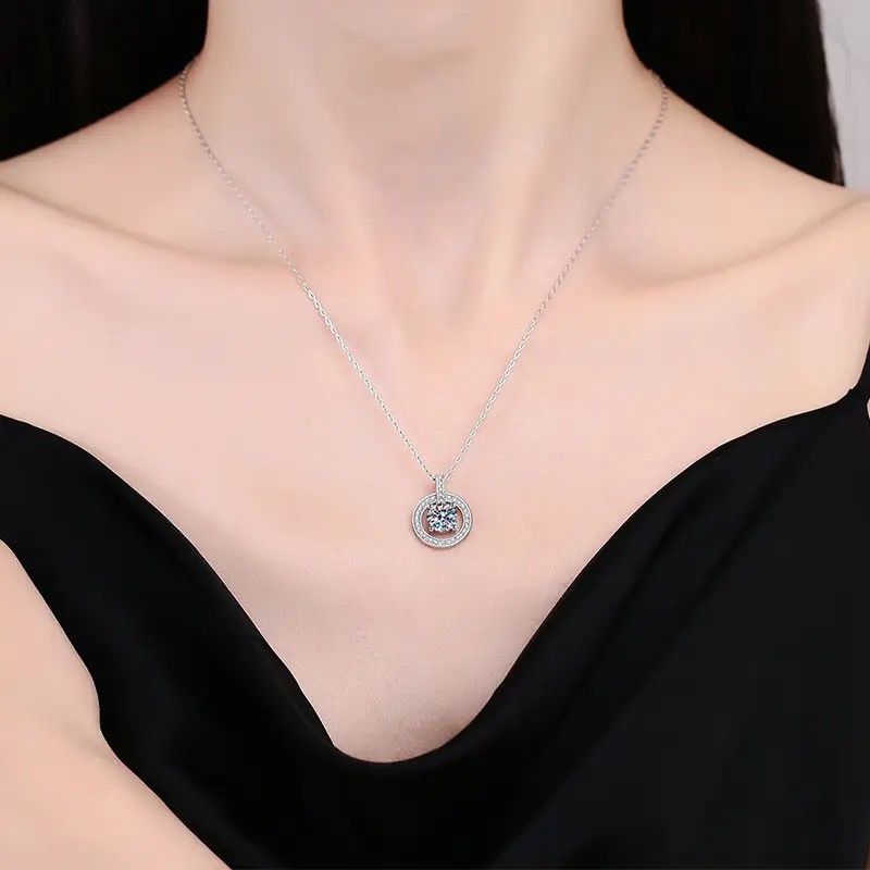 Jewelry S925 Silver 1 Carat Moissanite Beating Heart Round Pendant Size ONE SIZE - 1 Thumbnail