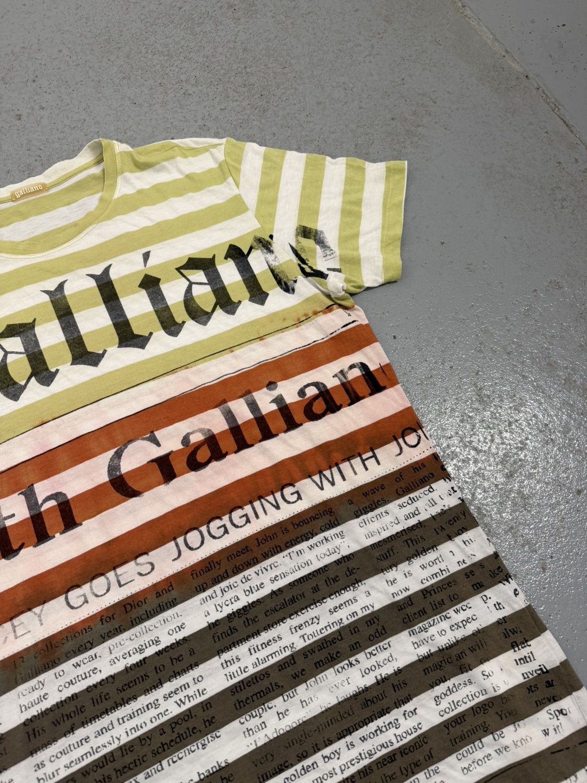 John Galliano Vintage John Galliano Gazette T-Shirt Size US XXL / EU 58 / 5 - 5 Thumbnail