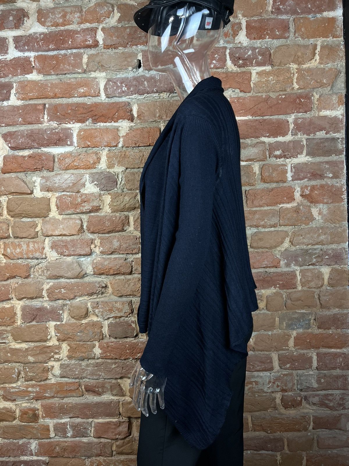 Max Mara Max Mara virgin wool formal cardigan sweater Size M / US 6-8 / IT 42-44 - 2 Thumbnail