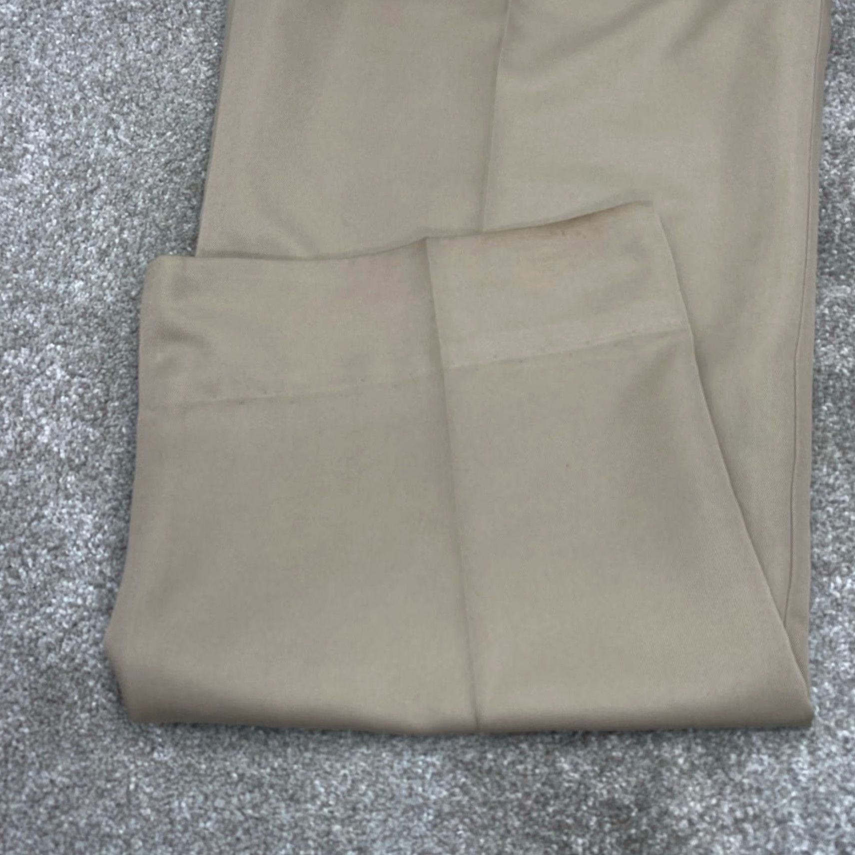 Dockers DOCKERS EXACT Dress Pants Mens 34x31 Pleated Front Beige 7197 Size US 34 / EU 50 - 2 Thumbnail