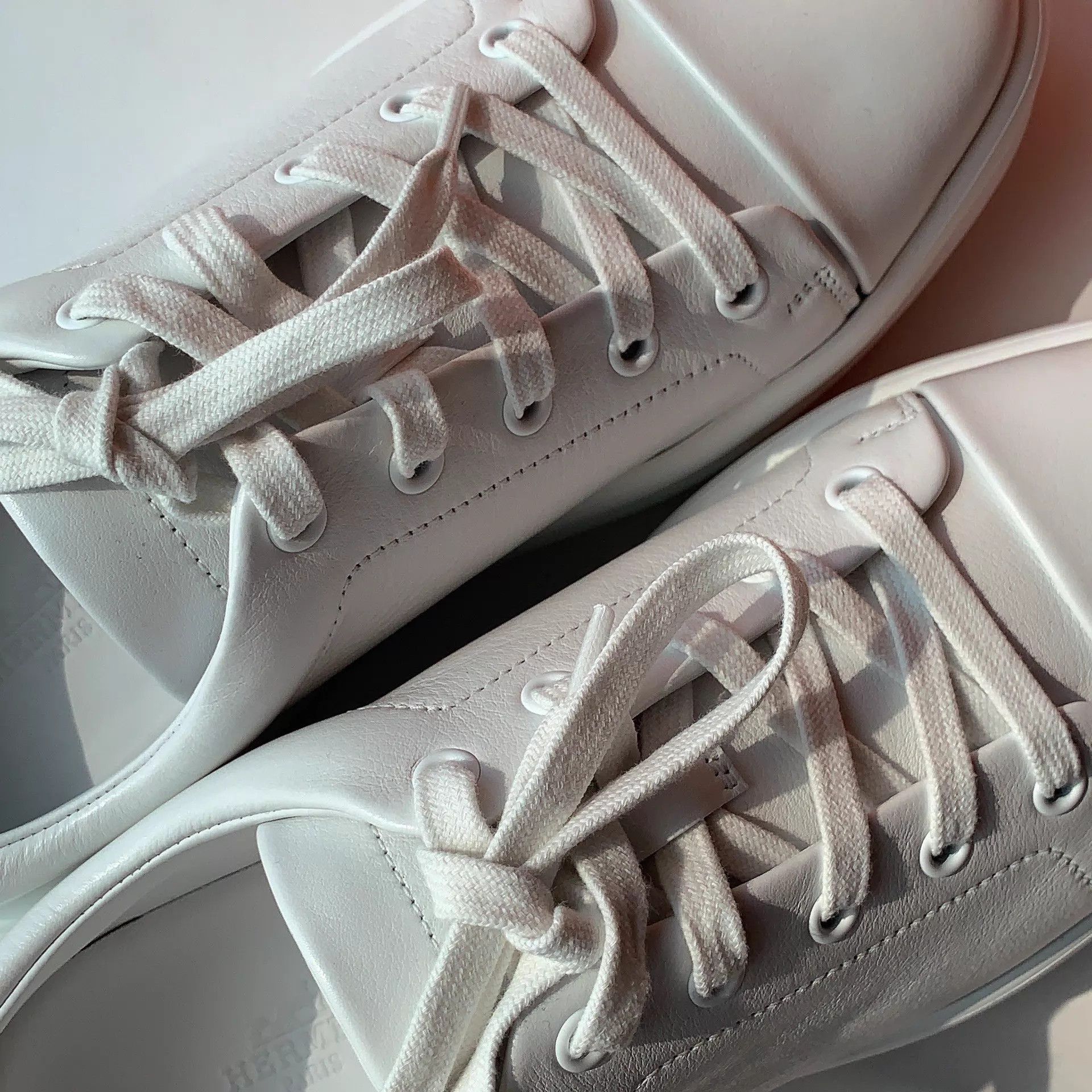 Hermes HERMES Classic White Sneaker Size 39.5 Size US 9 / EU 42 - 4 Thumbnail