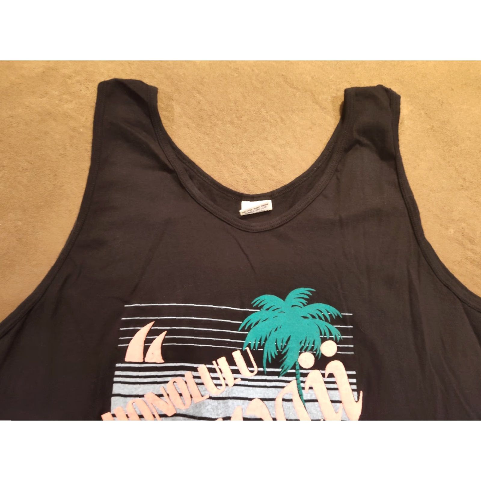 Vintage VINTAGE Honolulu Hawaii Tank Top Puff Print Single Stitch 90s Y2K Made in USA Black XL Men Tank Top Puff Ink Hawaii 90s Mens XL Black Clothing Size US XL / EU 56 / 4 - 4 Thumbnail