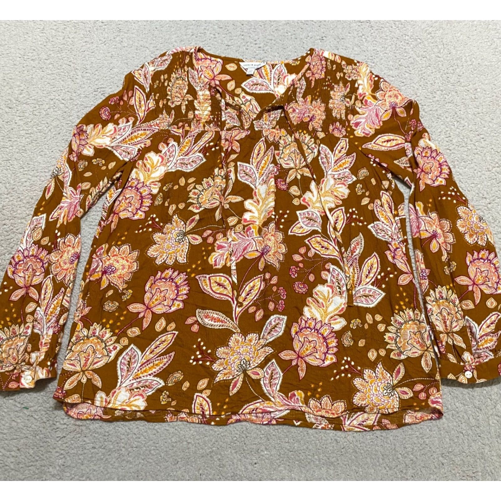 Lucky Brand **Lucky Brand Women's Multicolor Paisley Long Sleeve V-Neck Shirt** User: Lucky Brand Women's Multicolor Paisley Long Sleeve V-Neck Shirt Size L / US 10 / IT 46 - 2 Thumbnail